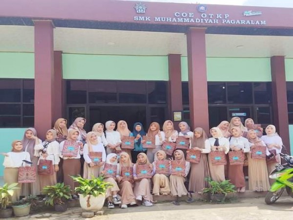 BEAUTY CLASS SMK MUHAMMADIYAH PAGARALAM
