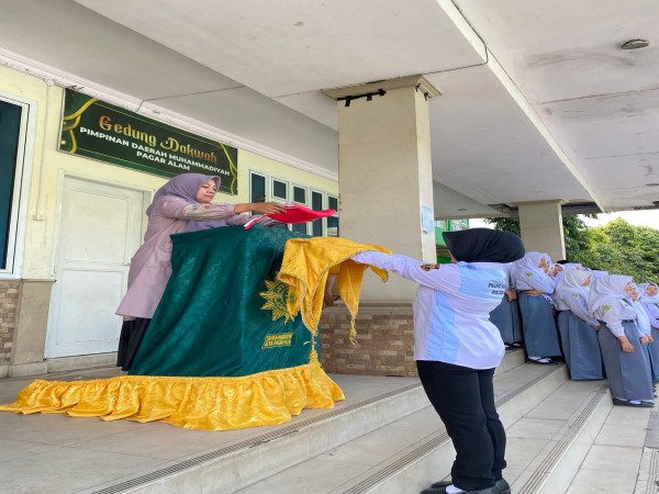 [Senin,27/10/25] UPACARA BENDERA