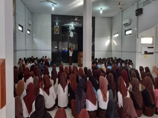 Kegiatan Muhadharah.