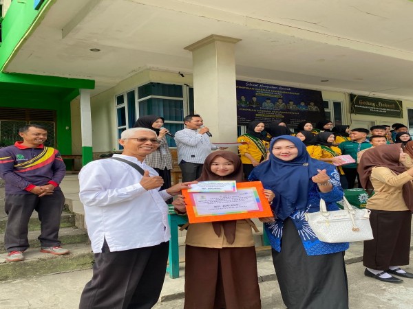 PENGUMUMAN CLASS MEETING LOMBA FASHION SHOW