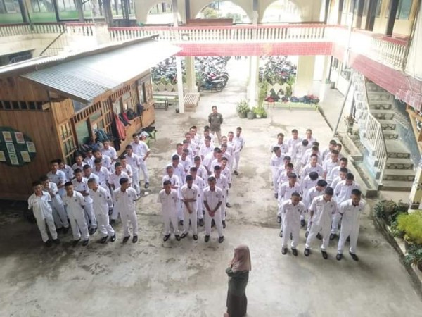 pembekalan praktik kerja lapangan jurusan TBSM