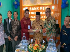 PERESMIAN BANK MINI SMK MUHAMMADIYAH SEKALIGUS PENGGUNTINGAN PITA OLEH PIMPINAN DAERAH MUHAMMADIYAH PAGARALAM